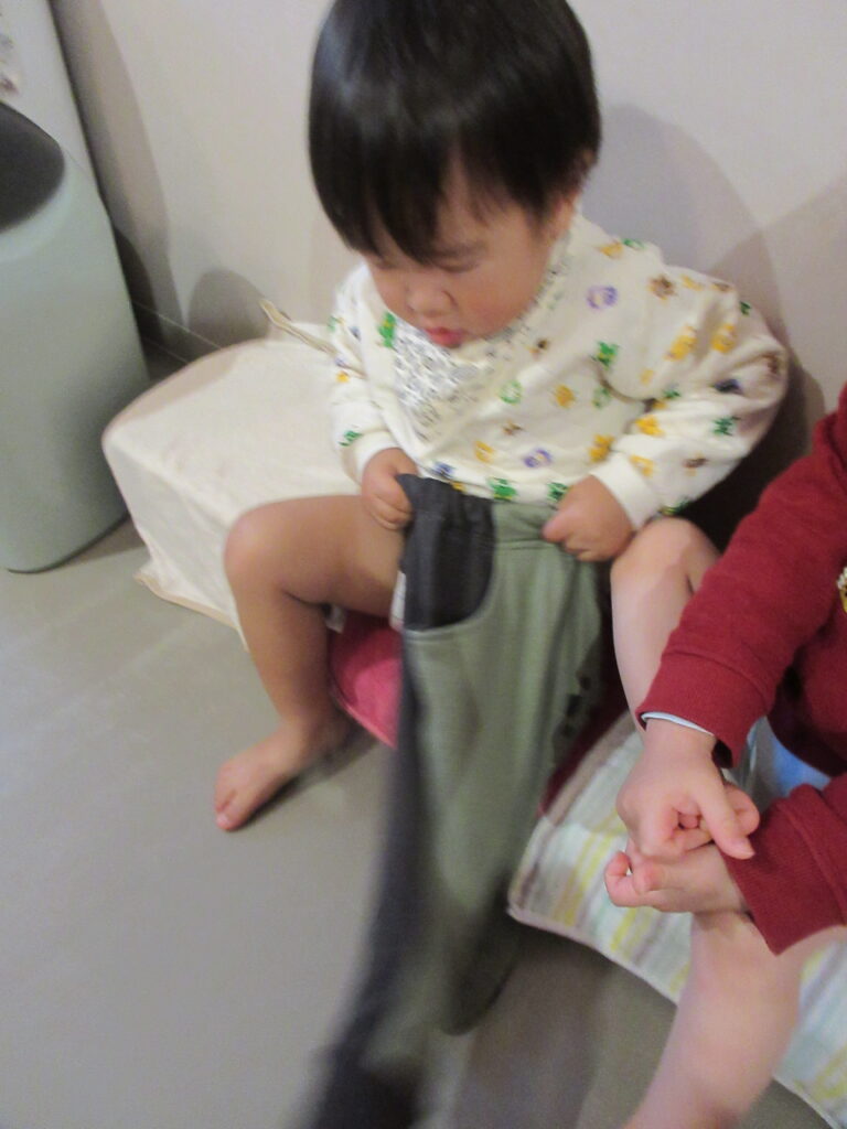 トイレトレーニングしてます（1歳児）