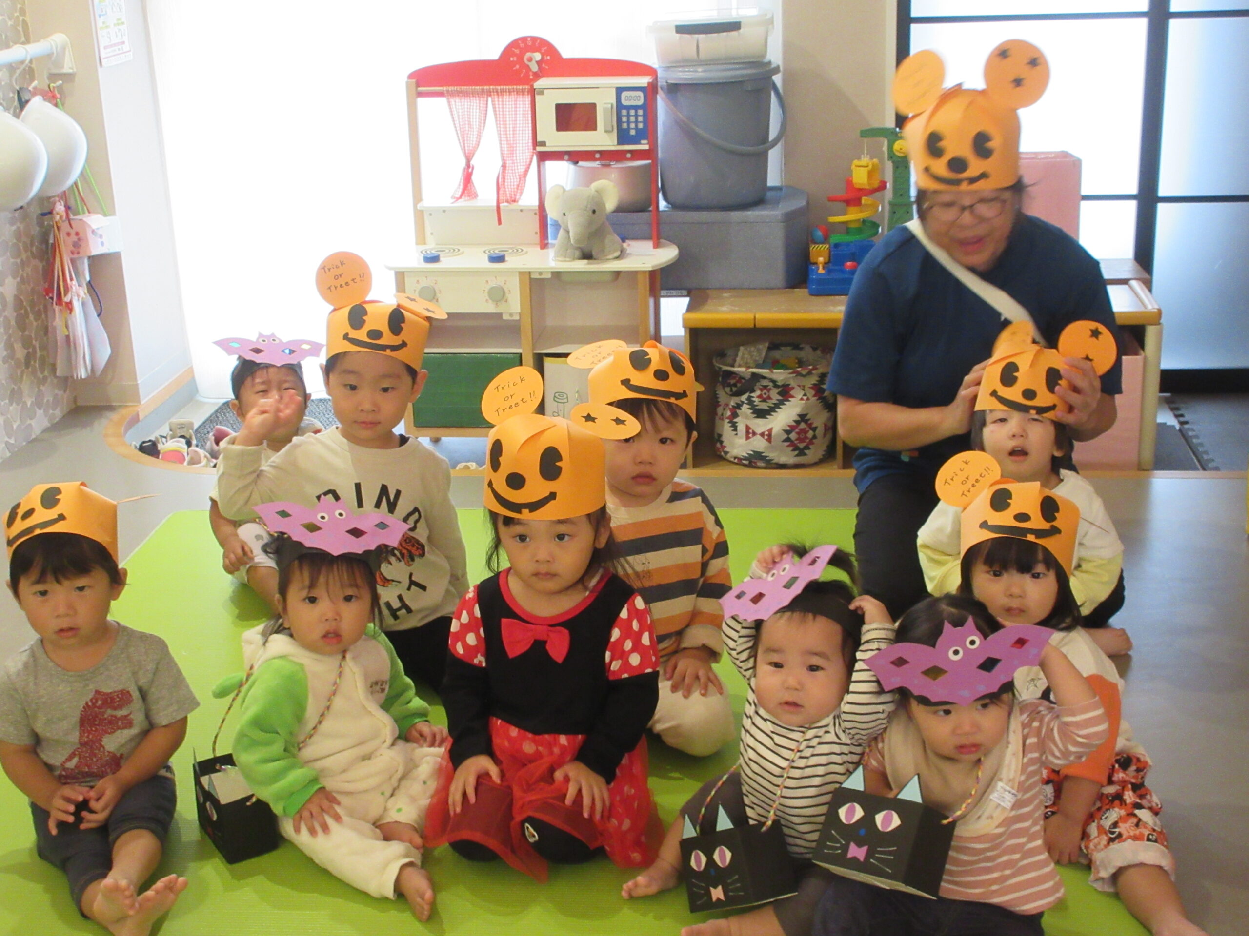 文字入り記念品 100組 写真 絵 子供 孫 ハロウィン 保育所～大学 スポーツ 南草津駅前園⑯.png